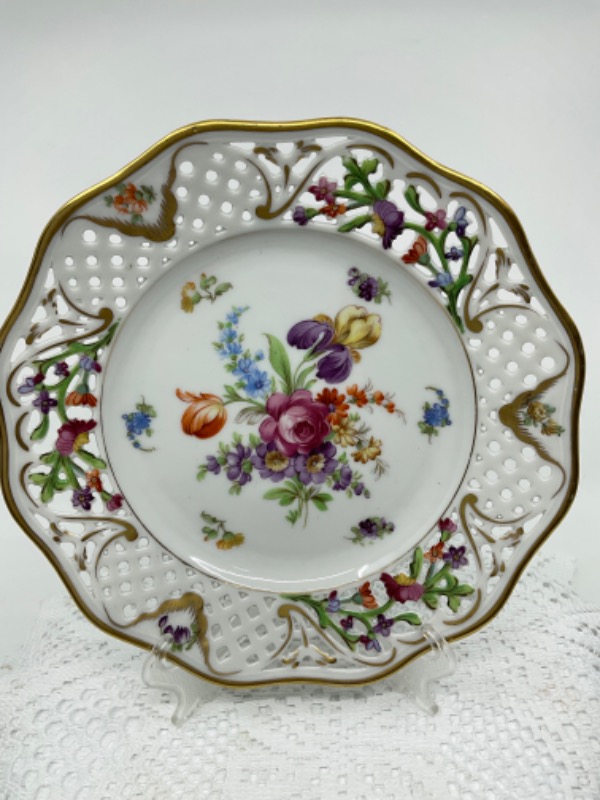 슈만 드레스덴 핸드데코레이드 플레이트 Schumann Dresden Hand Decorated Pierced Plate circa 1940