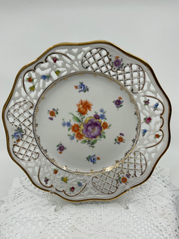 슈만 드레스덴 핸드데코레이드 플레이트 Schumann Dresden Hand Decorated Pierced Plate circa 1940