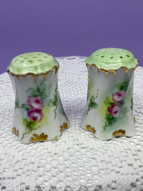 빅토리언 핸드페인트 소금 &amp; 후추 쉐이커 Victorian Hand Painted Salt &amp; Pepper Shakers circa 1900