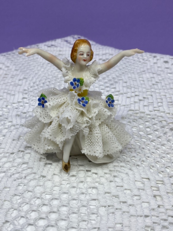 Fraz Wittwer 드레스덴 레이스 피겨린 Fraz Wittwer Dresden Lace Figurine circa 1950