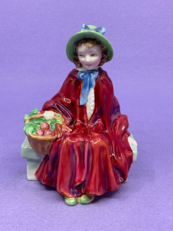 로얄 돌턴 &quot;Linda&quot; 피겨린 Royal Doulton &quot;Linda&quot; Figurine