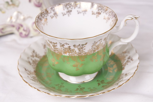 로얄 알버트 &quot;리갈 시리즈&quot; 찻잔 1950 / Royal Albert &quot;Regal Series&quot; Cup &amp; Saucer circa 1950