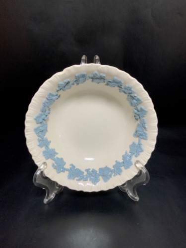 웨지우드 퀸즈웨어 에그쉘 림 시리어 보울-데미지-(칩) Wedgwood Queensware Eggshell Rim Cereal Bowl circa 1960 - AS IS (Chip)