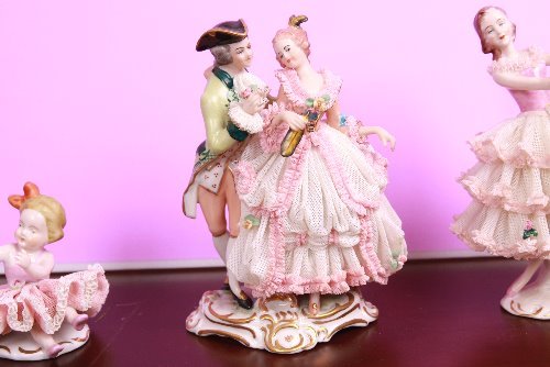 Wessel / Frankenthal 레이스 도자기 부부 피겨린 Wessel / Frankenthal Lace Porcelain Couple Figurine circa 1949-1964