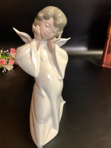 야드로 &quot;Angel&quot; 피겨린 Lladro &quot;Angel&quot; Figurine circa 1980