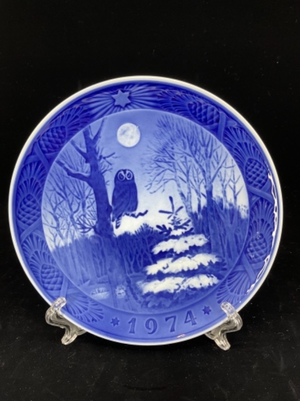 로얄 코펜하겐 크리스마스 장식 플레이트  Royal Copenhagen Christmas Wall Plate 1974