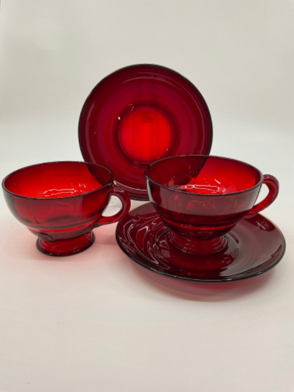 마틴스빌 &quot; 문 드롭&quot; 레드 루비 컵 &amp; 소서 Martinsville &quot;Moondrop&quot; Red Ruby Cup &amp; Saucer circa 1930