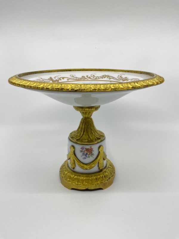 세브르 스타일 &quot;프라고나르&quot; 풍격 캄포트 오르몰루 구성 Sevres Style French &quot;Fragonard&quot; Scenic Compote in Ormolu Composition circa 1900