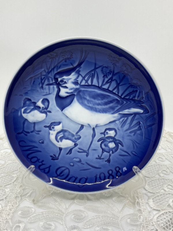 빙 &amp; 그뢴달 &quot;어머니날&quot; 플레이트 Bing &amp; Grondahl &quot;Mothers Day&quot; Plate 1988