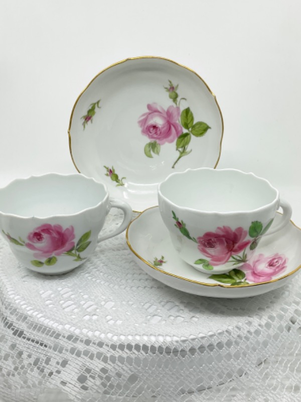 마이센 &quot;핑크 로즈&quot; 컵 &amp; 소서 Meissen &quot;Pink Rose&quot; Vine Handled Cup &amp; Saucer circa 1900