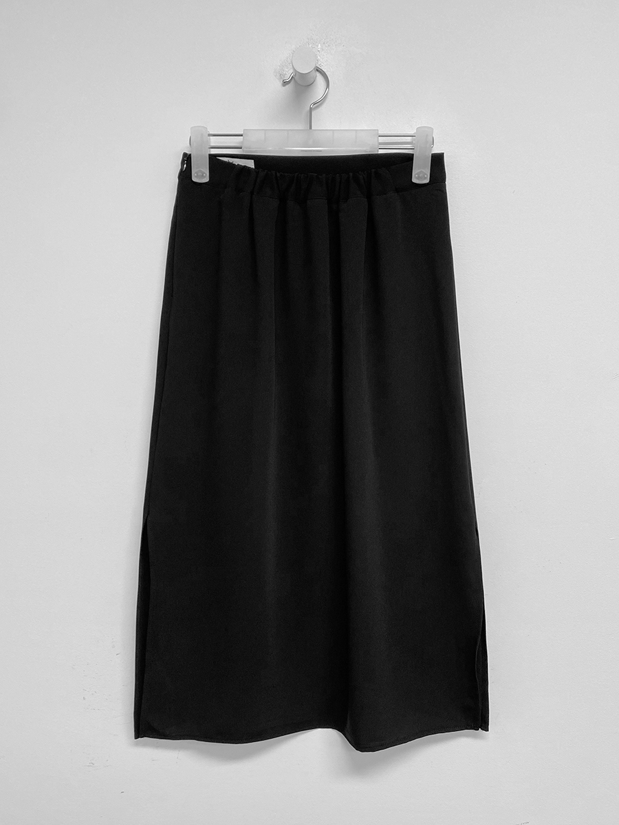 skirt charcoal color image-S12L70