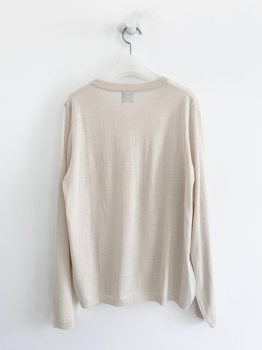long sleeved tee cream color image-S2L26