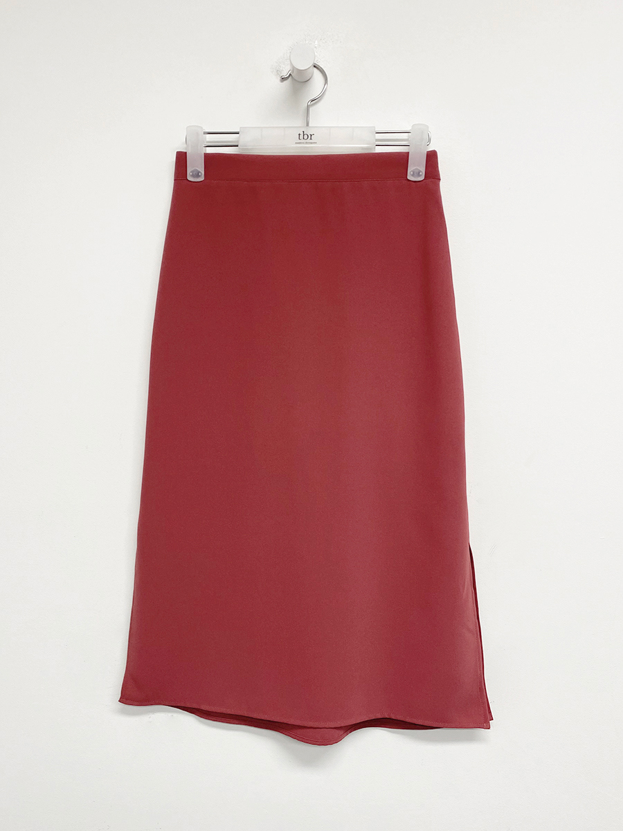 skirt burgundy color image-S12L67
