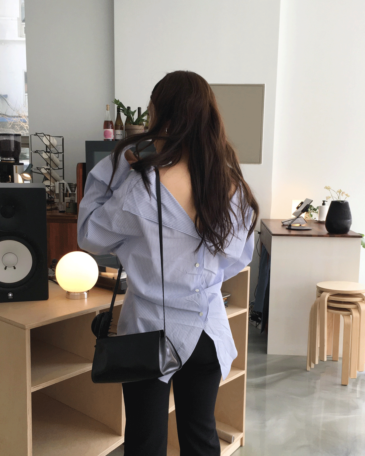 [TODAY DELIVERY ] MARKEDLY PICK!소장 아이템) BOAT NECK STRING BLOUSE (2COLOR)