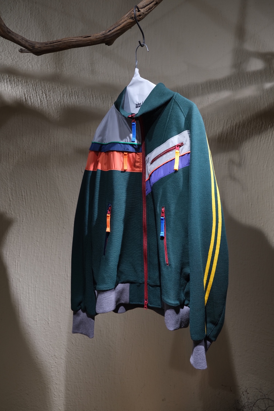 컬러 비콘 Kolor Beacon - Pannelled Track Jacket - Green