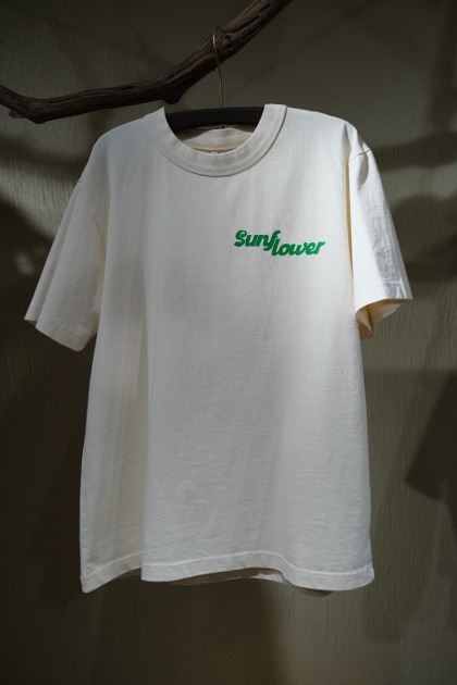 썬플라워 Sunflower - MASTER SS LOGO TEE - Off White