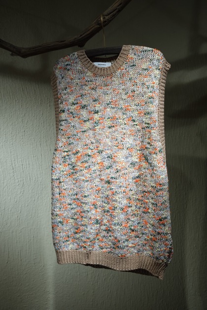 Digawel 디가웰 Knit Vest  -  Beige