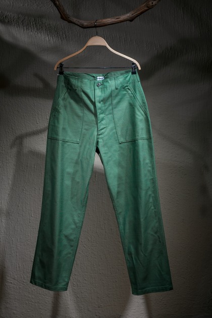 Ciota 시오타 - Subin Cotton Uneven Thread Back Satin Baker Pants -  Olive