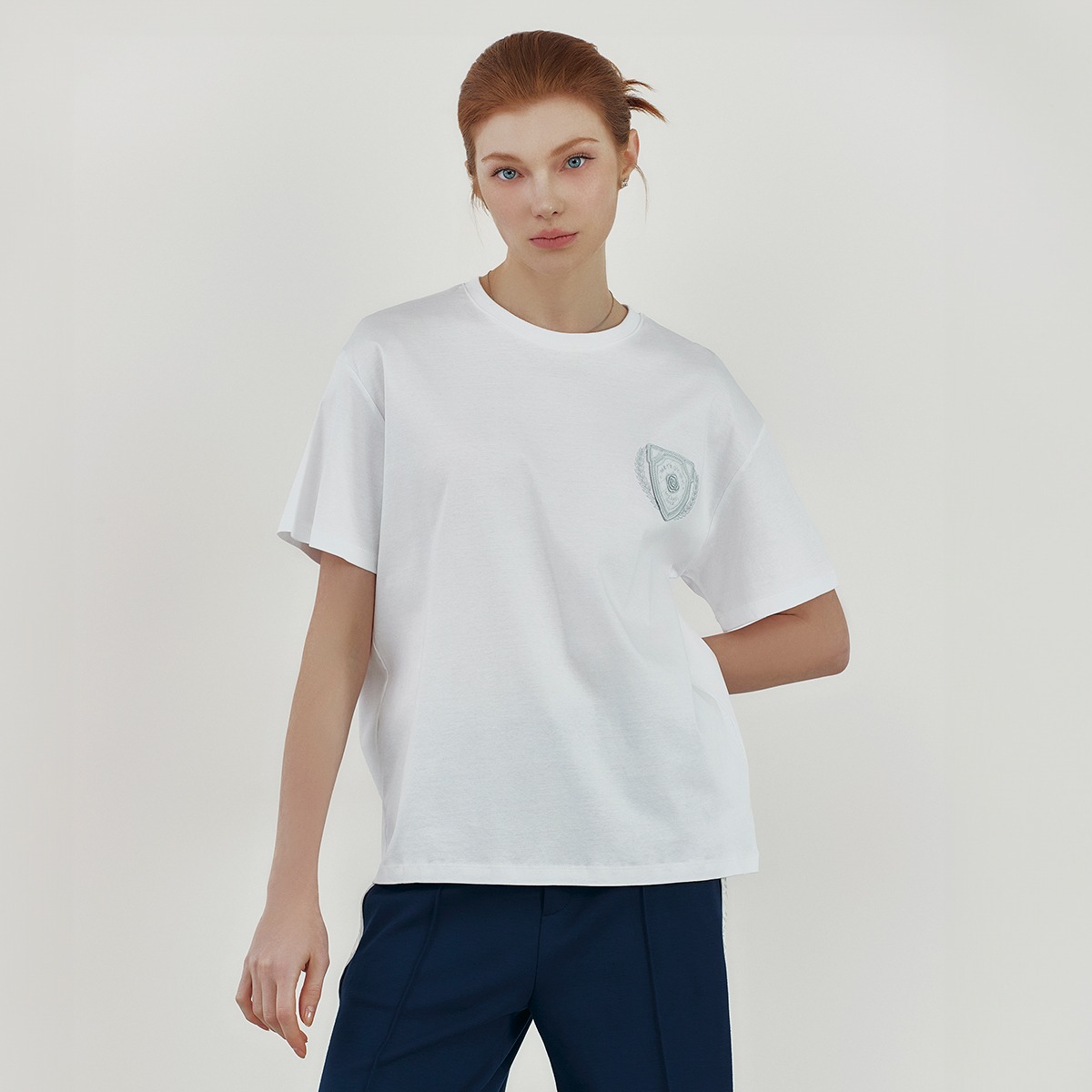 White Emblem Point Short Sleeve T-shirt M221CT0950H [Unisex]