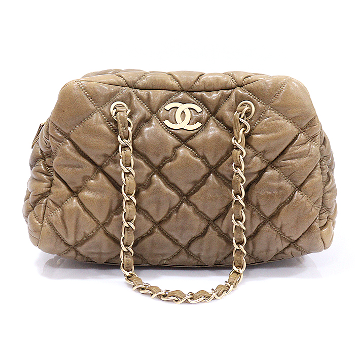 Chanel(샤넬) A35615 다크 베이지 램스킨 버블 퀄팅 금장 CC로고 볼링 체인 스몰 숄더백 (11번대)