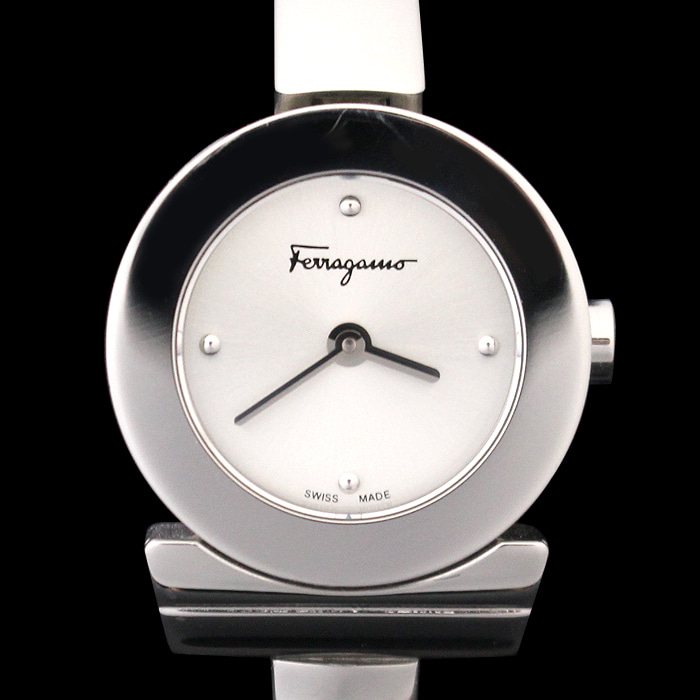 Ferragamo(페라가모) FQ501-0013 은장 간치니 로고 팔찌 시계