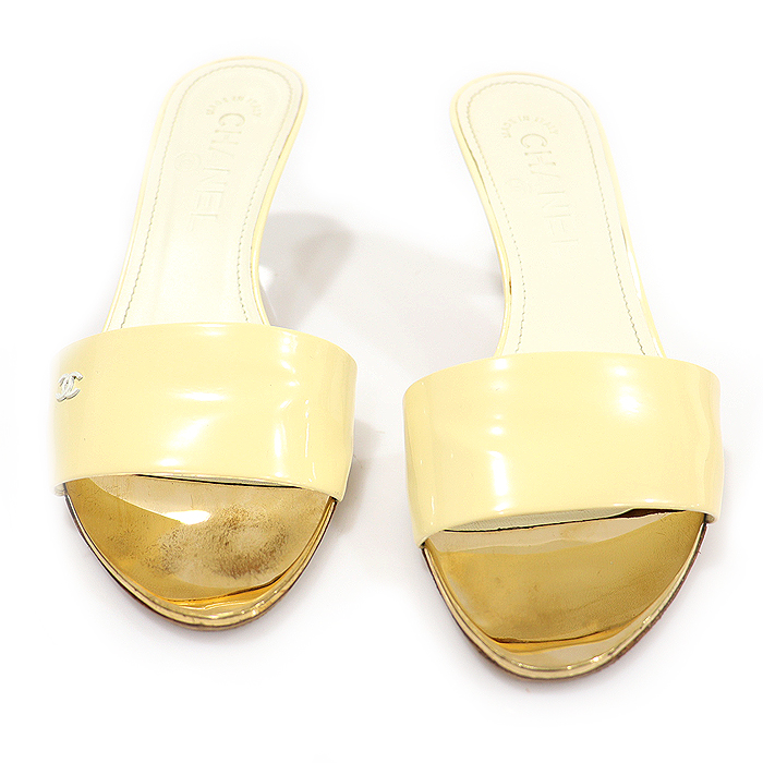 Chanel Yellow Pendant CC Logo Women&#039;s Sandals 36.5C