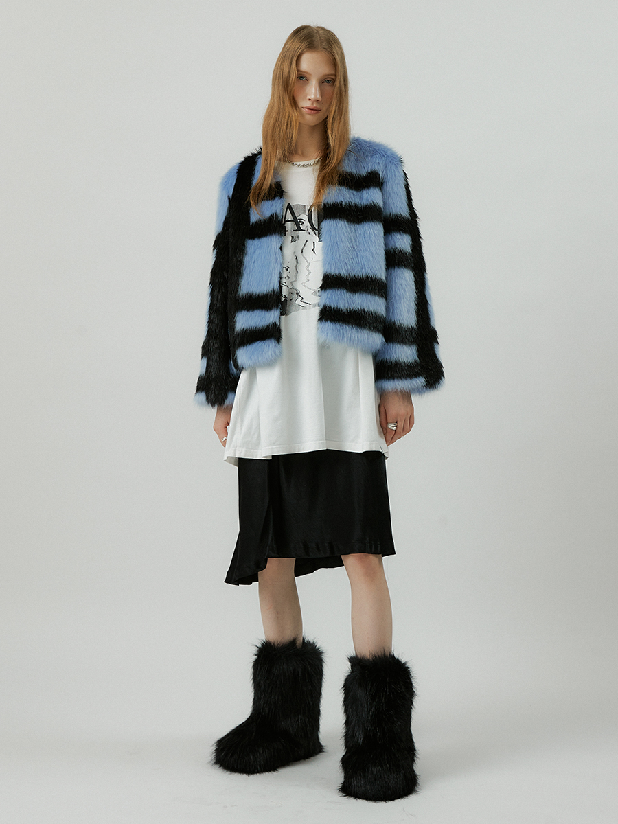 CINDY stripe pattern fur jacket [blue]