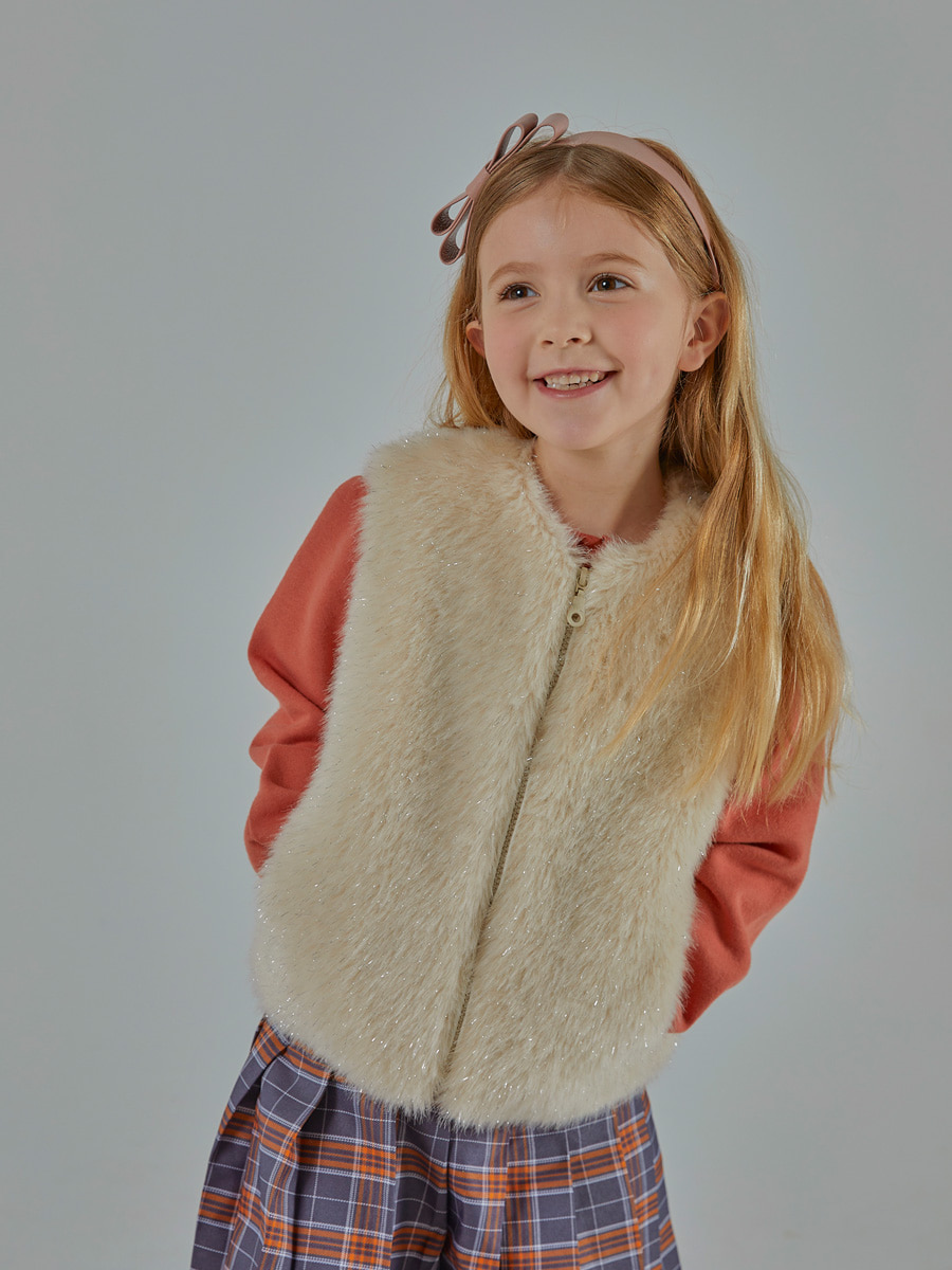 YURI SHINE ECO FUR KIDS VEST [IVORY]