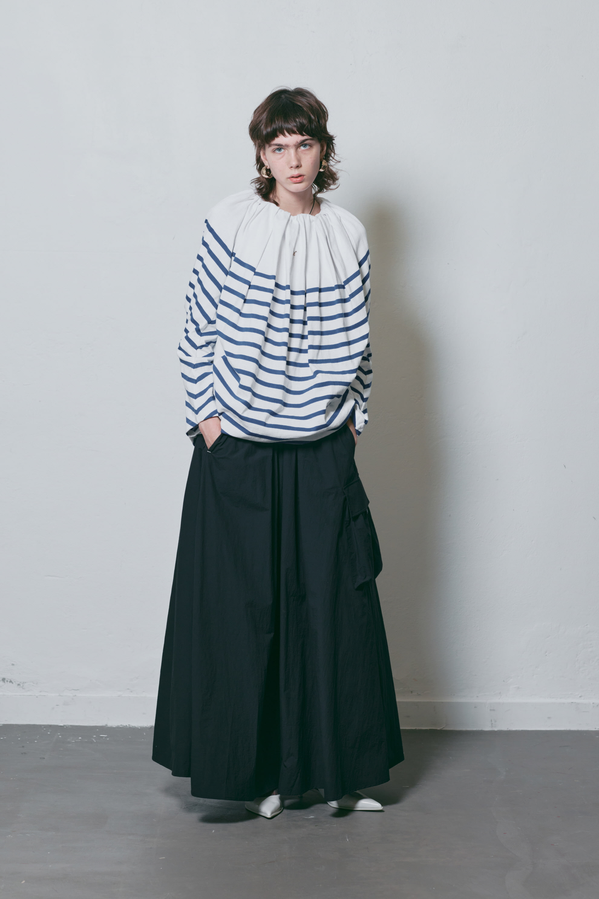 BLUE STRIPE SHIRRED NECK LOGO LONGSLEEVE