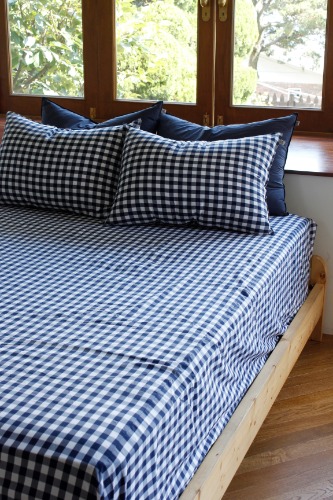 check mattress cover_navy