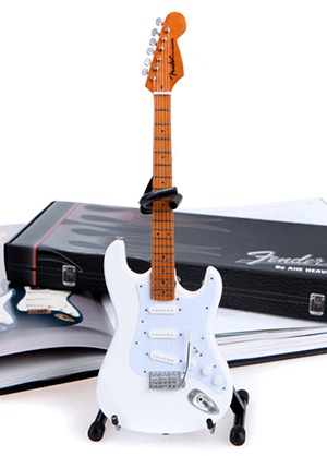 [일시품절] Axe Heaven Fender Stratocaster Olympic White 액스헤븐 펜더 스트라토캐스터 올림픽 화이트 레플리카 미니어처 (국내정식수입품)