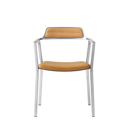 Vipp 451 Chair Leather빕 451 체어 레더샌드/폴리시드 알루미늄 (4517101)주문 후 4개월 소요