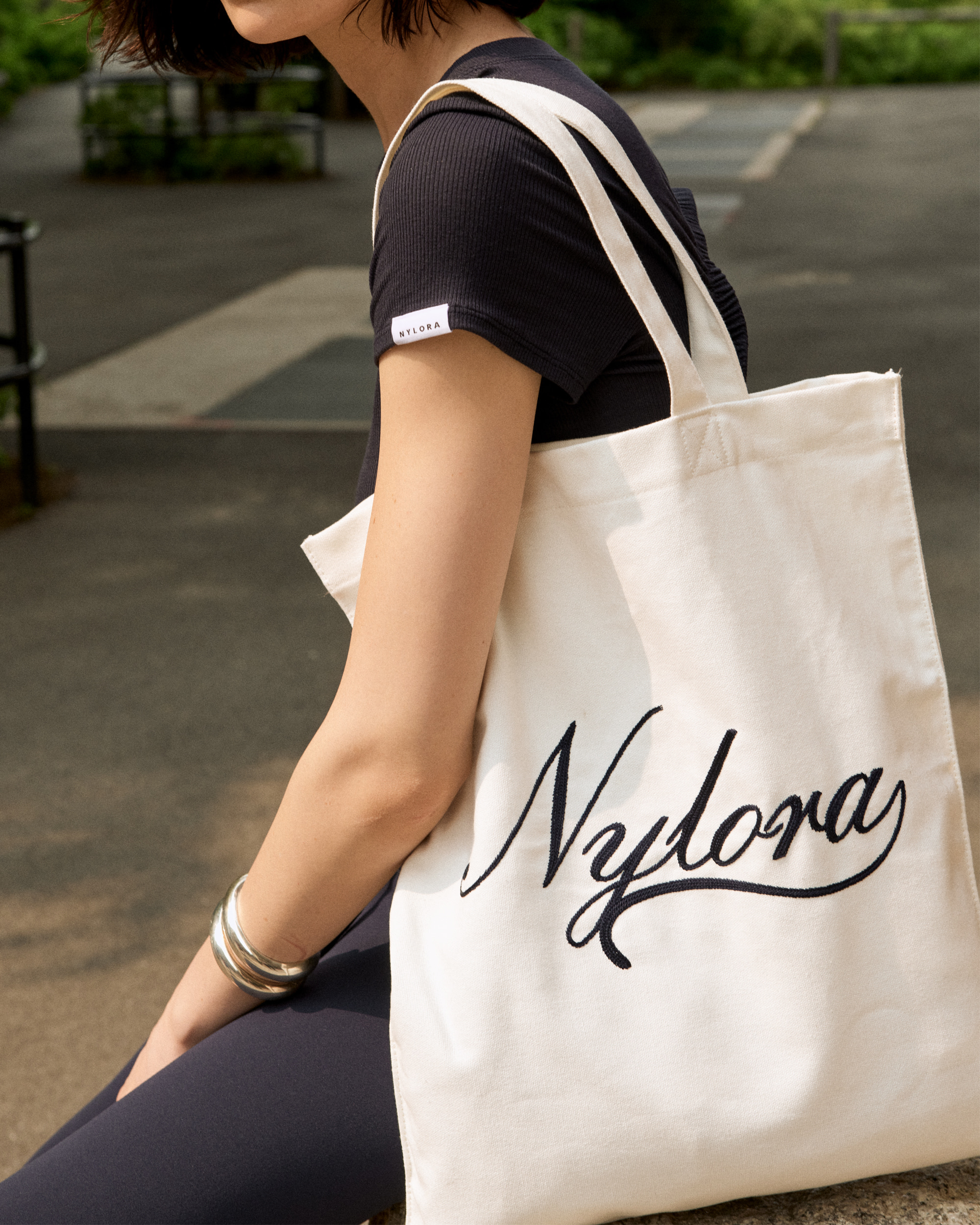 NYLORA CANVAS TOTE BAG