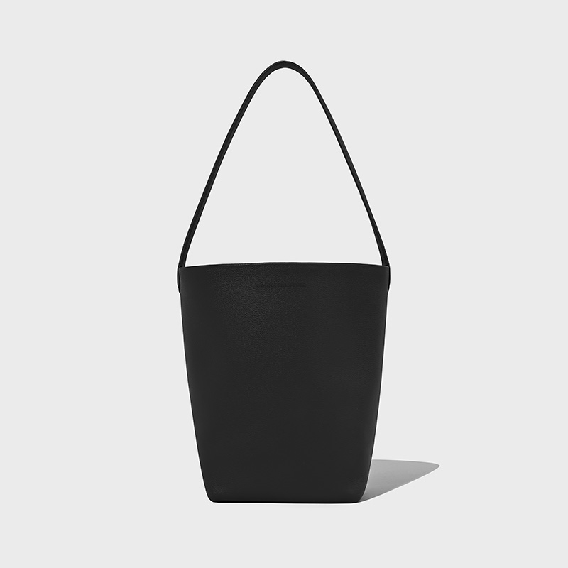 Sally bucket bag BLACK