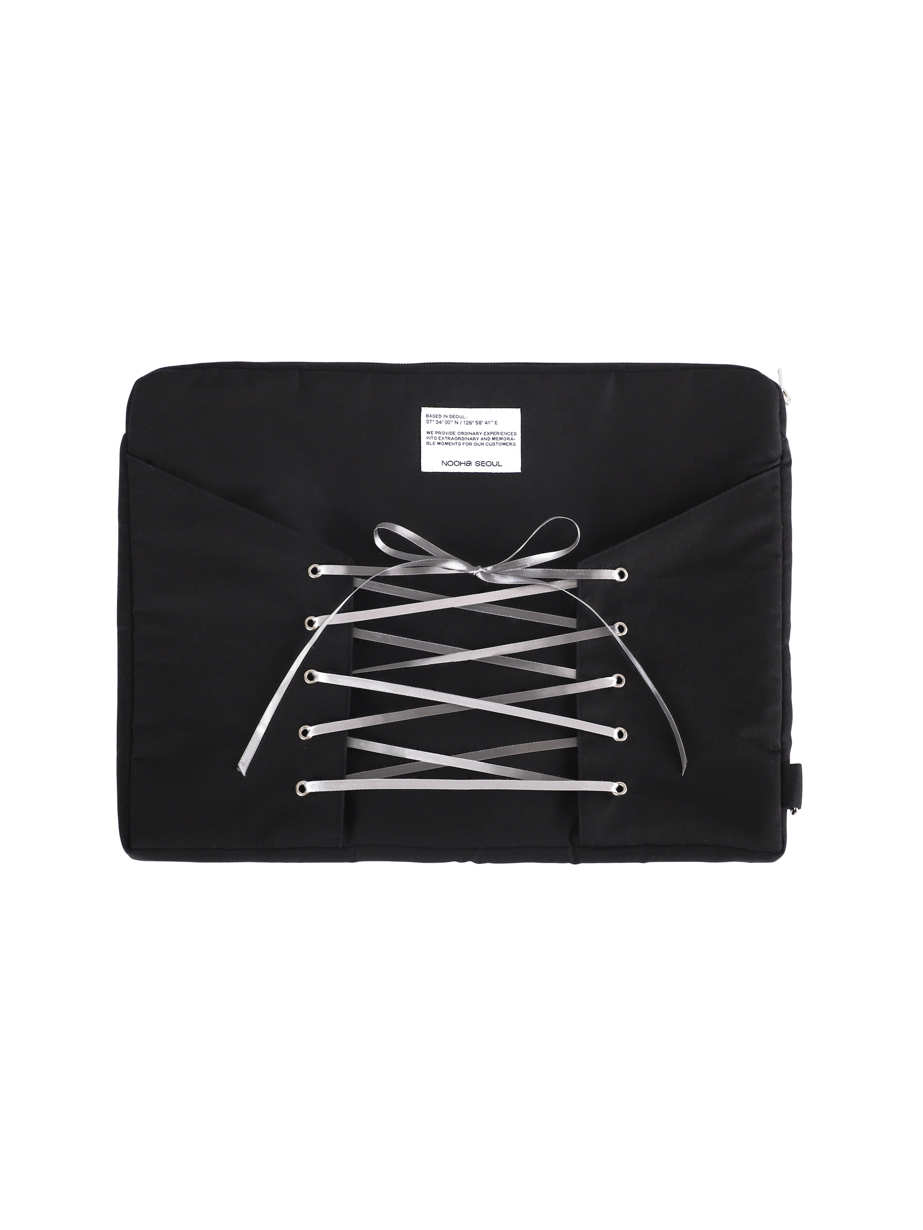 Eyelet Laptop Pouch_Black