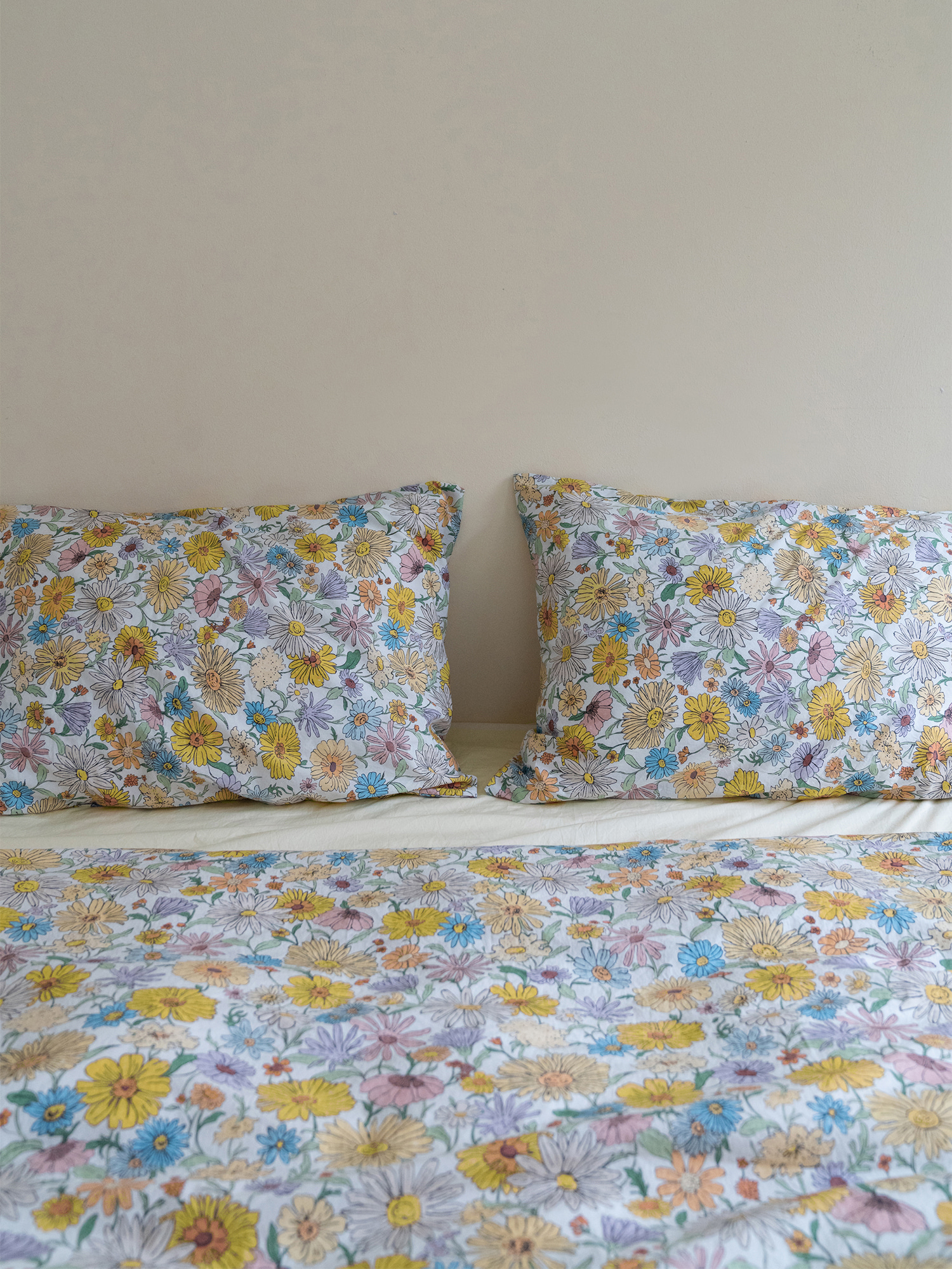 Joyful Flower Duvet Cover