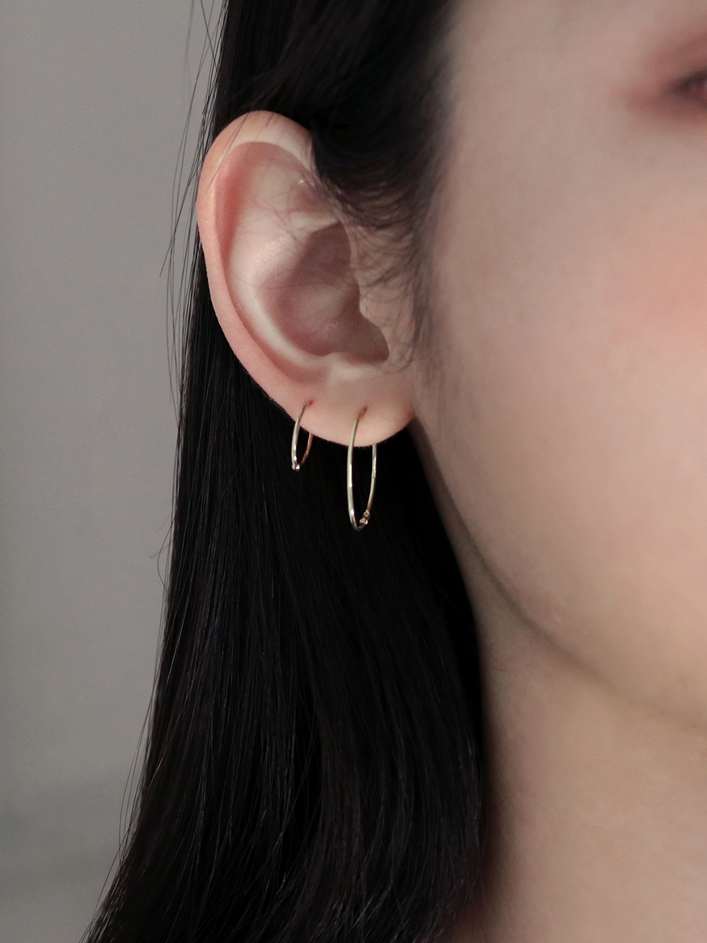 14K Gold Oval Earring (M)