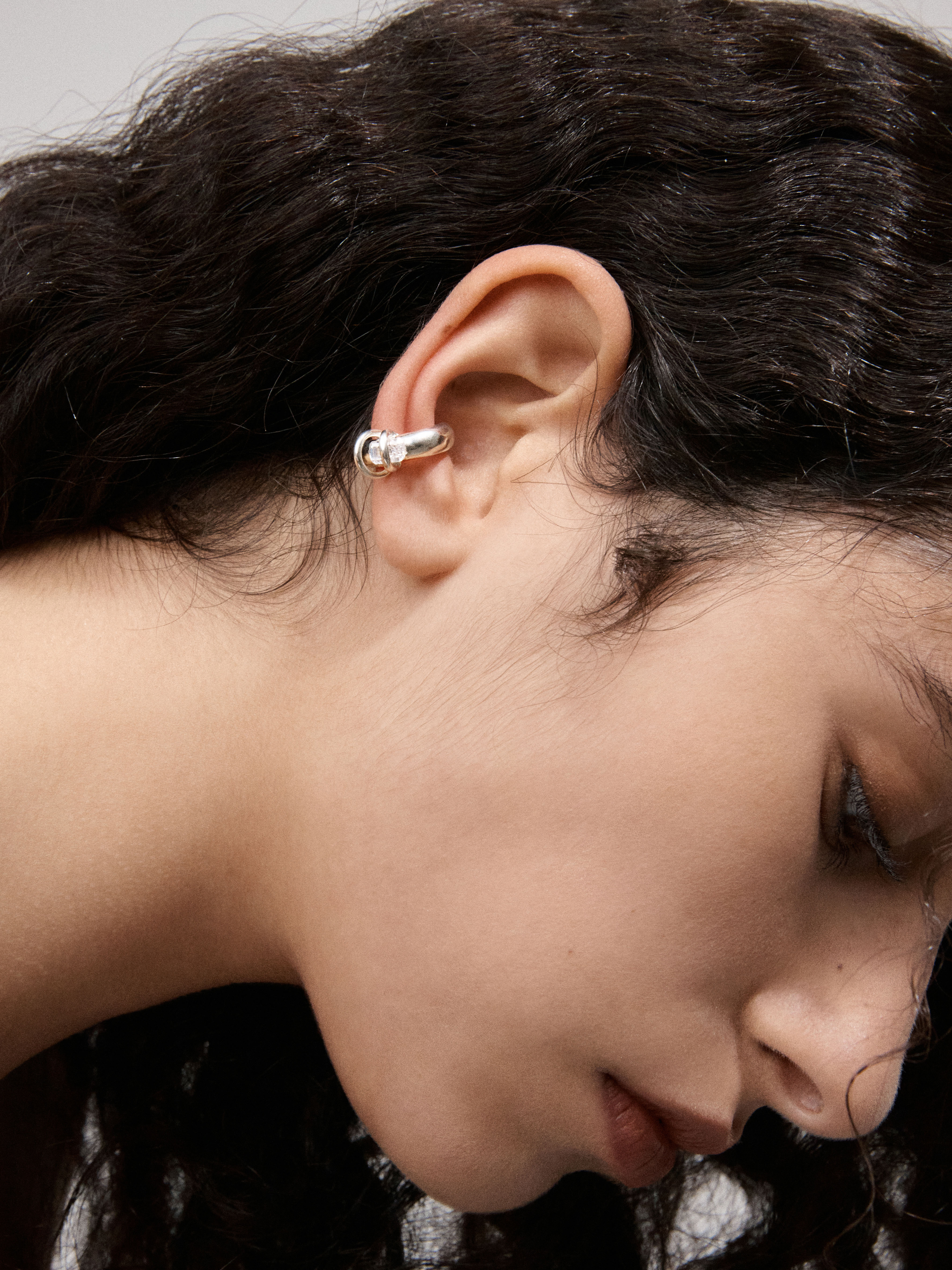 Halo Earcuff White