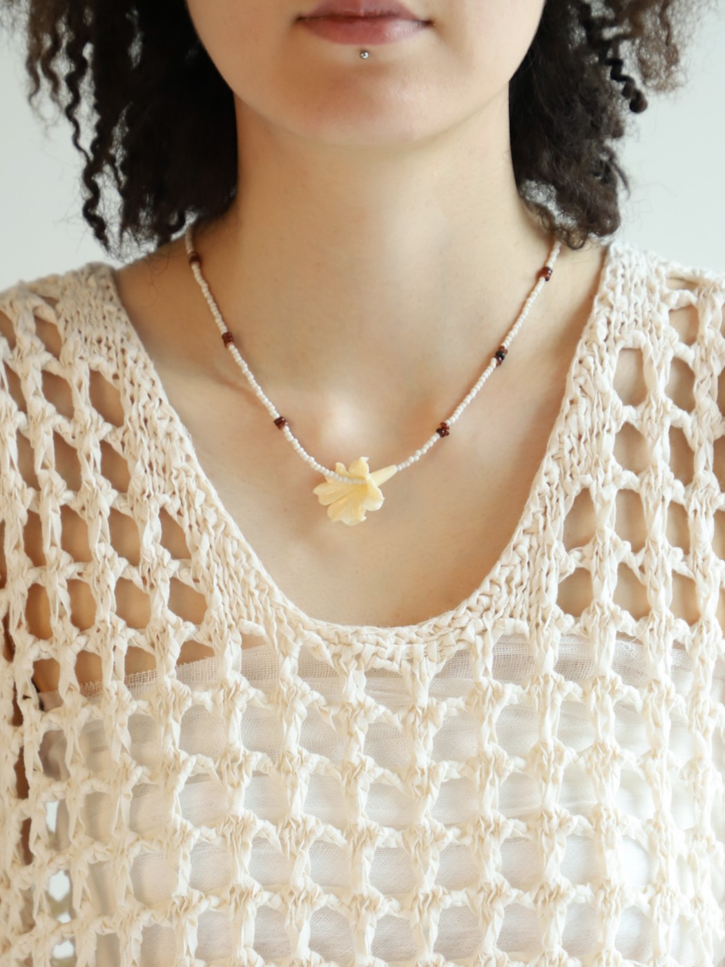 Ancy Lily Necklace - Vanilla