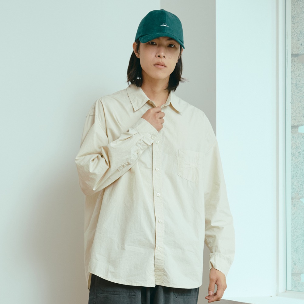 캐피디자인RELAXED COTTON SHIRT 베이지셔츠 긴팔셔츠