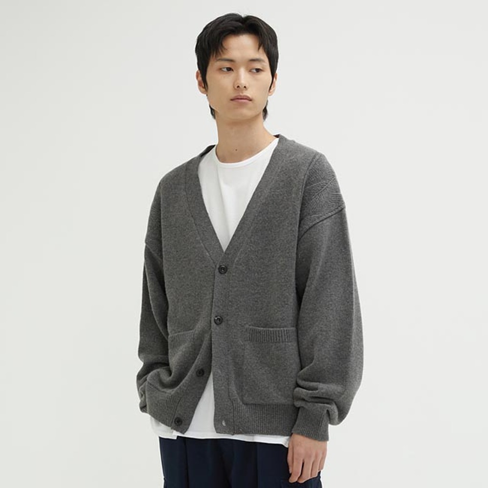 주앙옴므POINTED CABLE WOOL CARDIGAN ELEPHANT GREY가디건