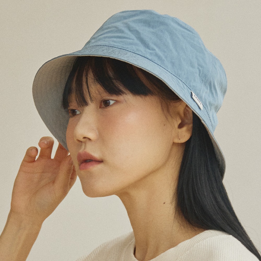 캐피디자인REVERSIBLE BUCKET HAT 블루 그레이모자 버킷햇