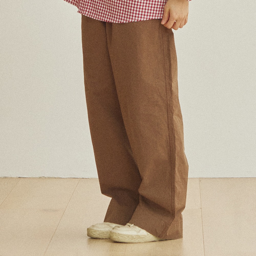 캐피디자인ONE TUCK WIDE FATIGUE PANTS 브라운바지 퍼티그 팬츠 면바지