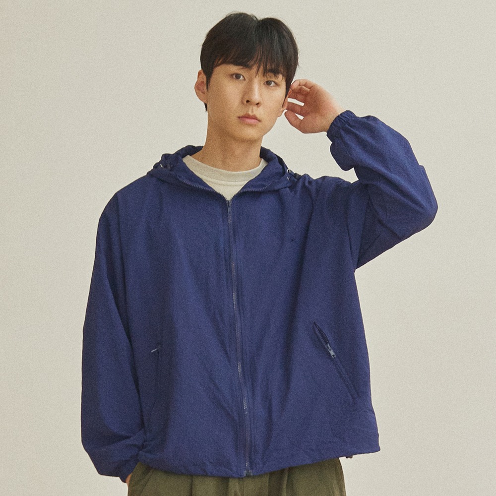 캐피디자인LIGHT HOODIE WINDBREAKER 네이비자켓 바람막이 윈드브레이커