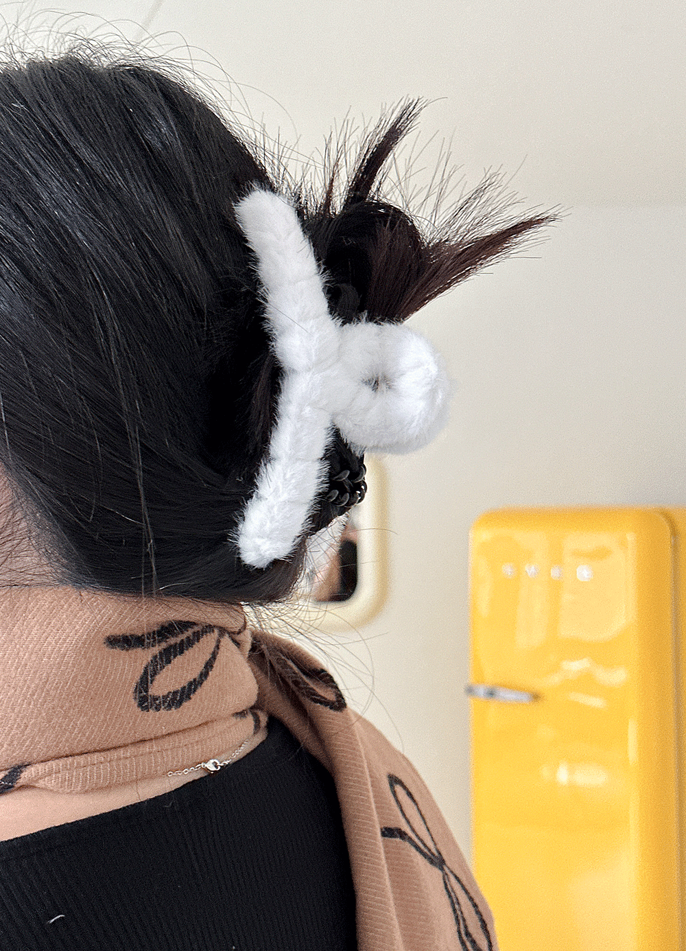 minky fur hair claw clip ( 3 color )