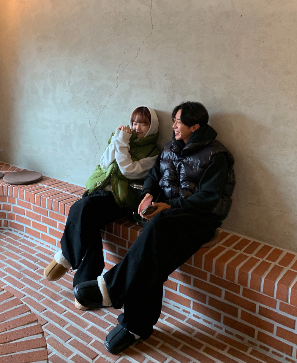 패딩 모델 착용 이미지-S1L61