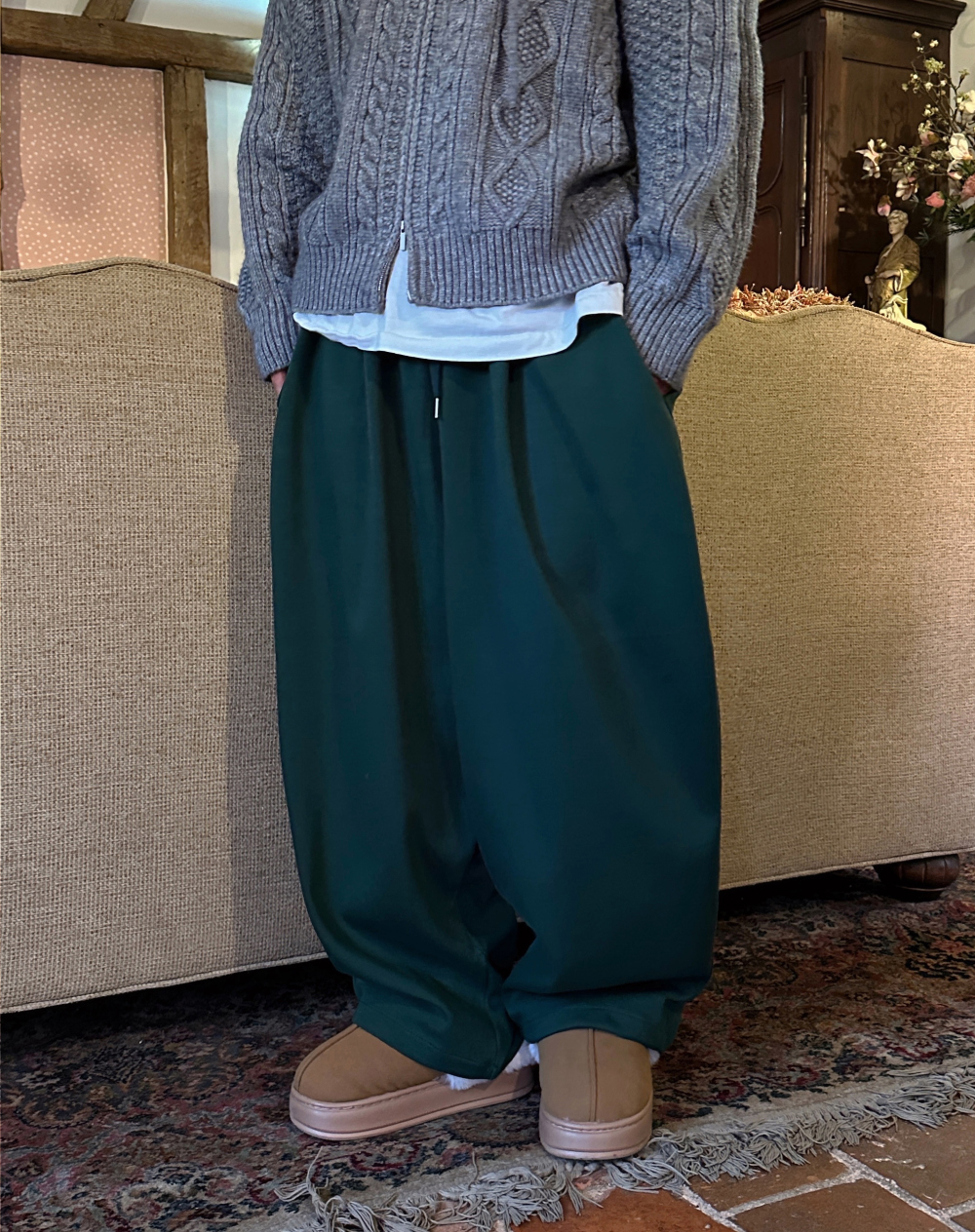 긴팔 티셔츠 모델 착용 이미지-S1L53