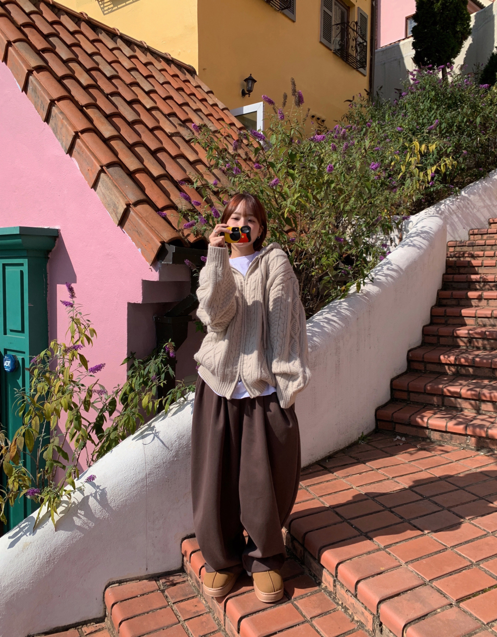 긴팔 티셔츠 모델 착용 이미지-S1L38