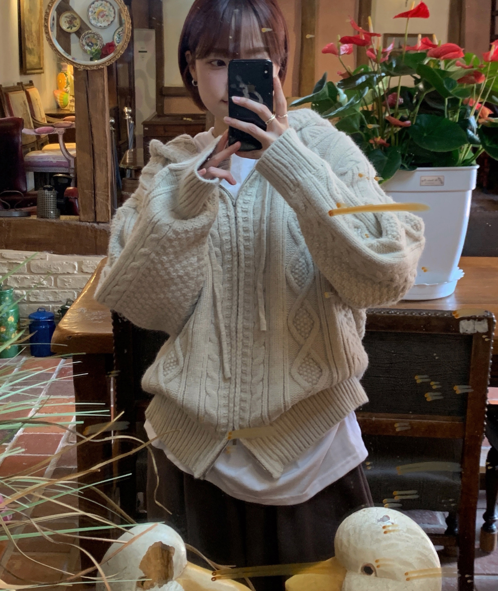 긴팔 티셔츠 모델 착용 이미지-S1L36