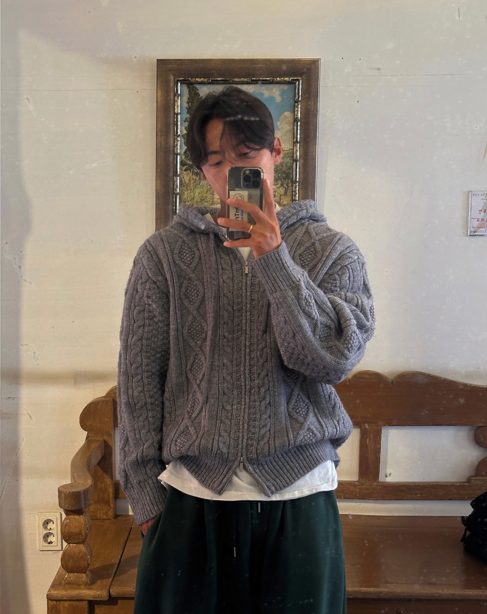 긴팔 티셔츠 모델 착용 이미지-S1L48